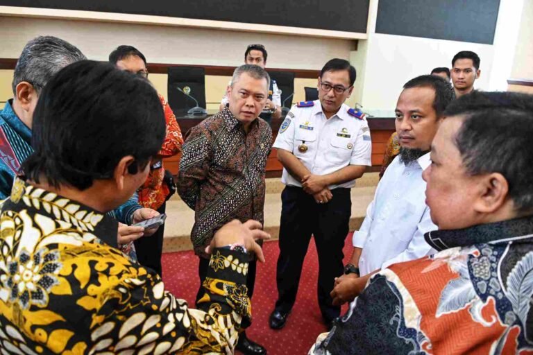 Mudik Lebaran, Sulsel Masuk Wilayah 10 Besar Terpadat Indonesia Timur
Telah dibaca : 809 Kali.