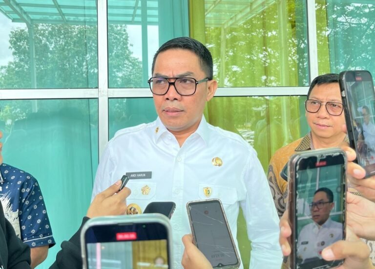 Andi Harun Tegaskan PPDB 2025 di Samarinda Bebas KKN
Telah dibaca : 889 Kali.