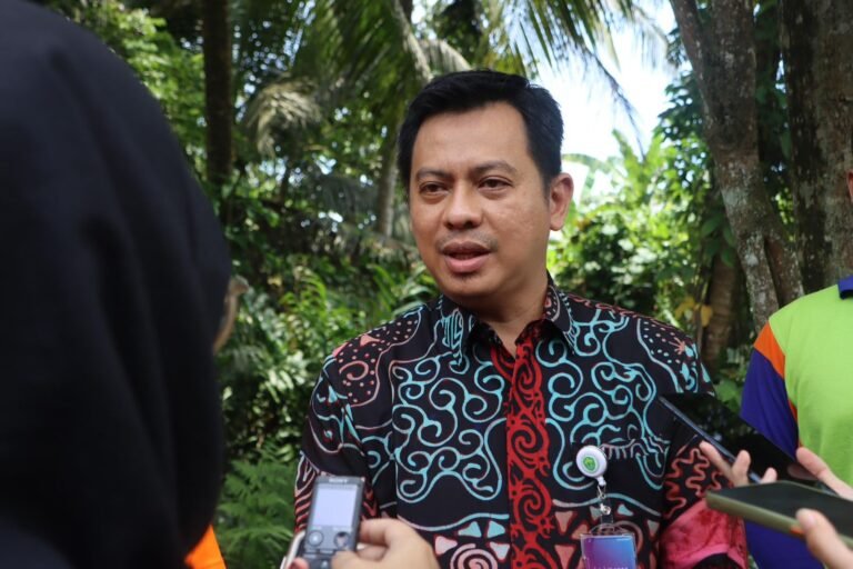 Mulai 1 April 2025, Pemprov Kaltim Gratiskan Sewa Kantin di SMA/SMK
Telah dibaca : 880 Kali.