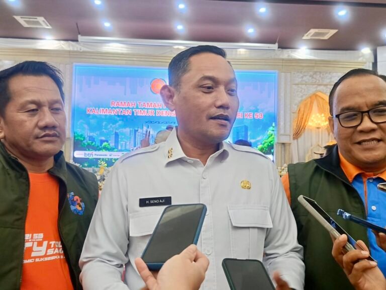 Wagub Kaltim Dorong Akselerasi Program Gratispol untuk Hunian Layak Masyarakat
Telah dibaca : 778 Kali.