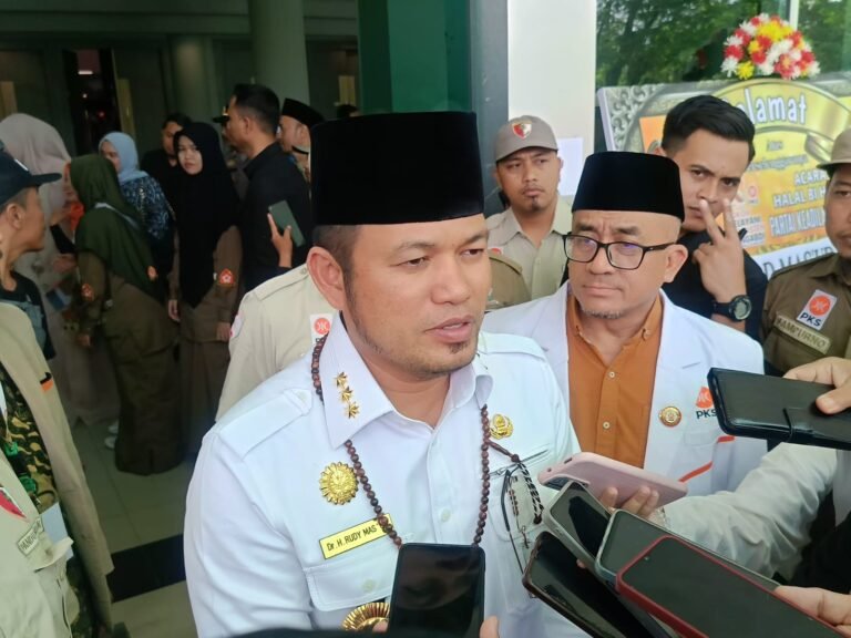 Gubernur Kaltim Apresiasi Konsistensi PKS dalam Mengabdi kepada Masyarakat
Telah dibaca : 864 Kali.