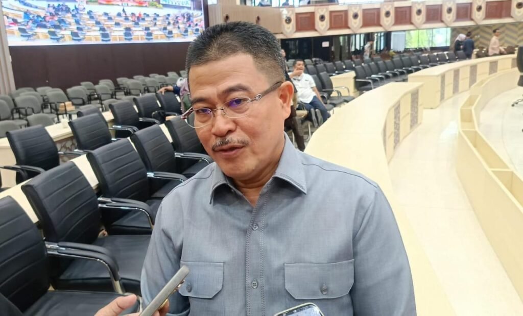 Darlis Pattalongi Minta Pencairan Insentif Guru Honorer di Kaltim Tidak Dipersulit