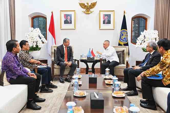 Sekjen IMO Puji Kepemimpinan Maritim Indonesia di Pembukaan Indonesia Maritime Week 2025
Telah dibaca : 858 Kali.