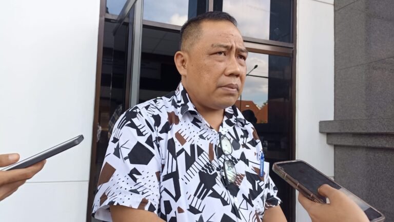 Pergantian pucuk pimpinan Balai Penegakan Hukum Lingkungan Hidup dan Kehutanan (Gakkum KLHK) Wilayah Kalimantan menjadi perhatian publik di tengah mencuatnya kasus tambang ilegal di kawasan Hutan Dengan Tujuan Khusus (KHDTK) Universitas Mulawarman (Unmul).