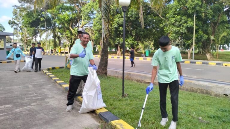 Peringati Hari Lingkungan Hidup Sedunia, DLH Kaltim Gelar Aksi “Hentikan Polusi Plastik” di Samarinda
Telah dibaca : 735 Kali.