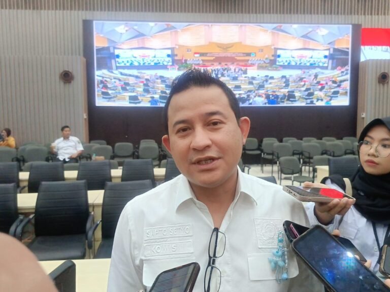 Wakil Ketua Komisi II DPRD Kaltim Desak Investigasi Tuntas Kebakaran di Hotel Atlet
Telah dibaca : 737 Kali.