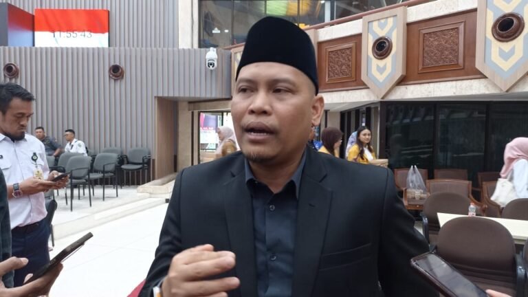 DPRD Kaltim Minta Sinkronisasi Provinsi dan Kabupaten Mitigasi Atasi Banjir
Telah dibaca : 753 Kali.