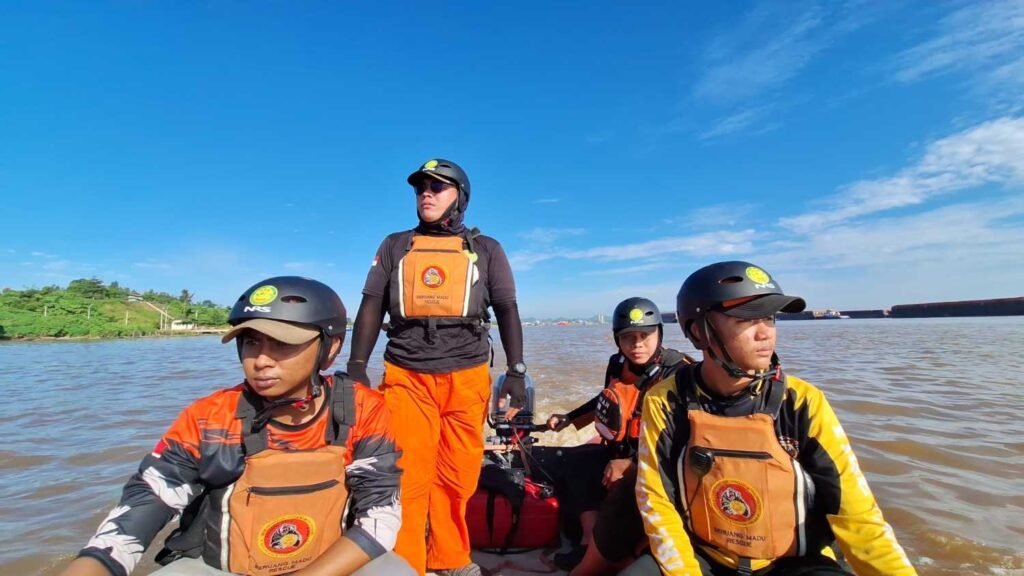 Hari Ketiga Pencarian, Tim SAR Belum Temukan Korban Kecelakaan Kapal Klotok di Sungai Mahakam