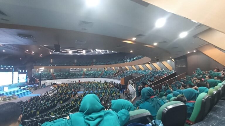 Rakernas X PKK Dibuka, Rumuskan Arah Baru Menuju Indonesia Emas
Telah dibaca : 828 Kali.