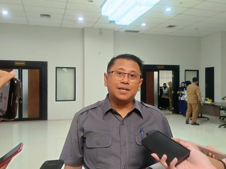 Antisipasi Cuaca Ekstrem, Sigit Wibowo Dorong Percepatan Drainase dan Sodetan ke Laut di Balikpapan
Telah dibaca : 694 Kali.