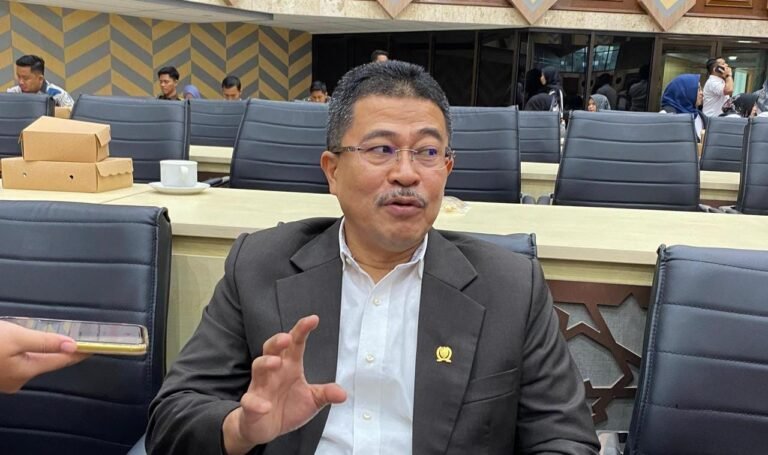 DPRD Kaltim Soroti Penanganan Banjir Samarinda, “Air Tidak Mengenal Batas Teritorial”
Telah dibaca : 699 Kali.