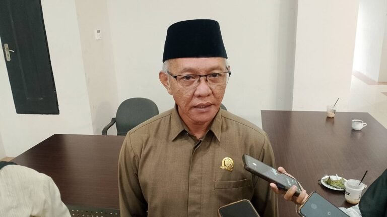 Bansos, Hibah dan Bankeu Dicoret dari APBD Perubahan 2025 Kaltim
Telah dibaca : 673 Kali.