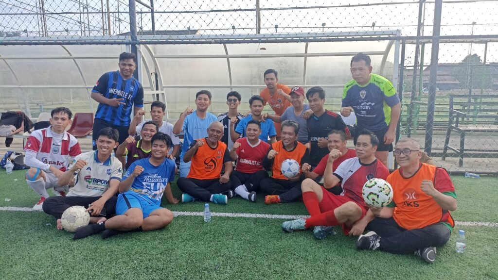 Mini Soccer Bersama Jurnalis Kaltim, Presiden PKS Almuzzammil Yusuf Kampanyekan Gaya Hidup Sehat Lawan Narkoba