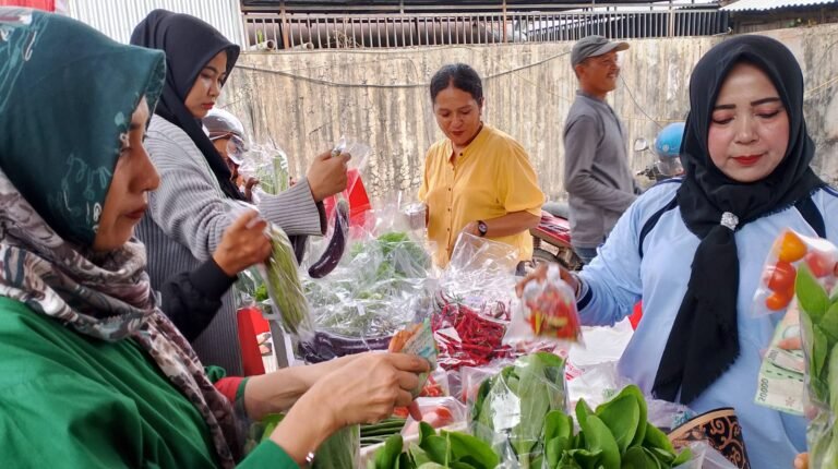 Gerakan Pangan Murah, Komitmen Kaltim Jamin Akses Pangan hingga Perbatasan
Telah dibaca : 734 Kali.