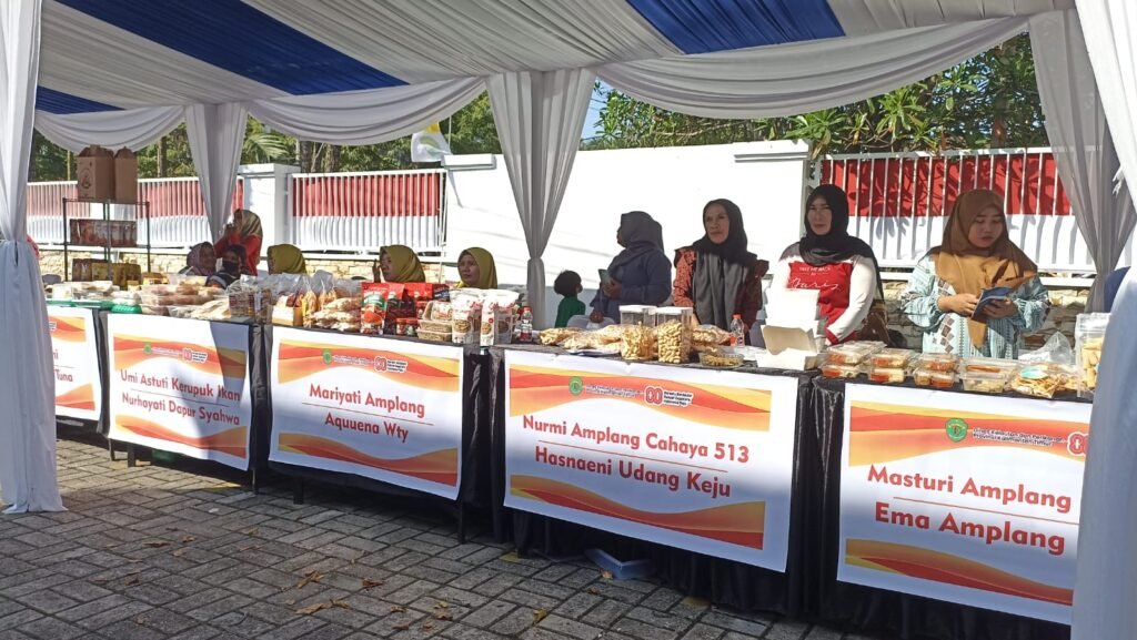 Meriahkan HUT RI ke-80, DKP Kaltim Hadirkan Bazar Olahan Hasil Kelautan dan Perikanan