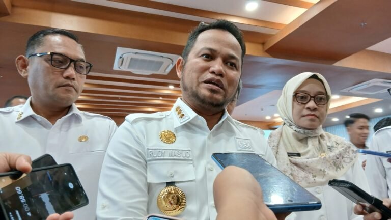 177 Ribu Masyarakat Berpenghasilan Rendah di Kaltim Jadi Target Gratispol Administrasi Rumah
Telah dibaca : 695 Kali.
