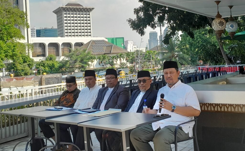 Menag Nasaruddin Umar dan KH Ma’ruf Amin Hadiri Rakernas PK-Tren Indonesia di Cirebon