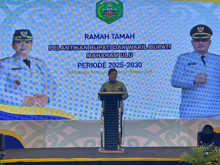 Bupati Angela dan Wabup Suhuk Janjikan Kerja Nyata Lewat Visi Mahulu Melaju
Telah dibaca : 700 Kali.