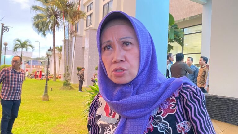 Tarif Pajak Kendaraan di Kaltim Hanya 0,8 Persen, Terendah di Indonesia
Telah dibaca : 1.226 Kali.