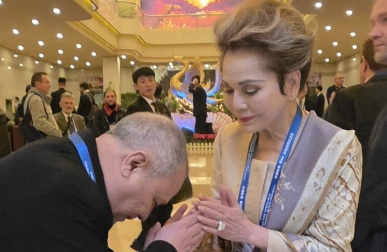 Ratna Sari Dewi Sukarno: Pemikiran Juche dan Tri Sakti Bung Karno Ajarkan Kemandirian Bangsa
Telah dibaca : 735 Kali.