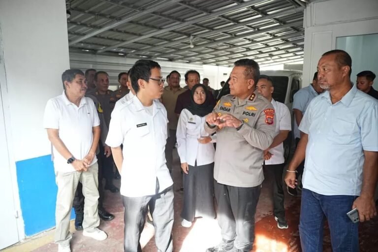 SPPG Polri Hadir di Samarinda, Targetkan 3.500 Penerima Manfaat
Telah dibaca : 674 Kali.