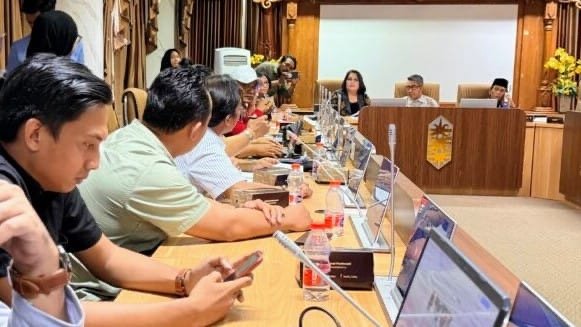 Pemkab Kutim Telaah Ulang Sistem Penilaian Kerja PAMA yang Dipersoalkan Pekerja
Telah dibaca : 607 Kali.