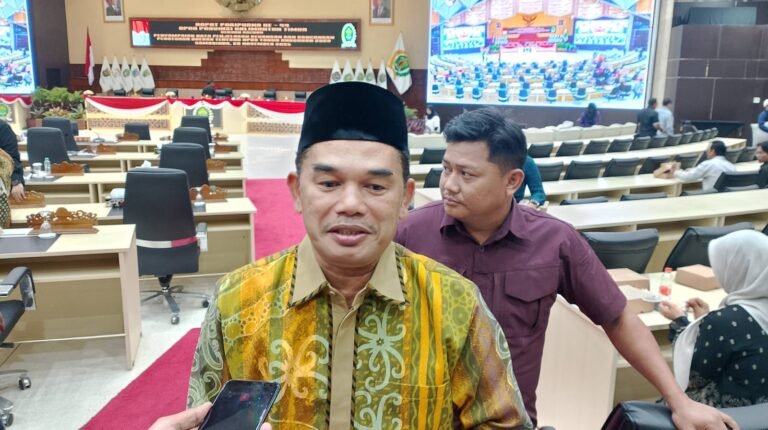 APBD 2026 Turun Drastis, Hasanuddin Mas’ud: Program Prioritas Tidak Bisa Dipotong
Telah dibaca : 630 Kali.