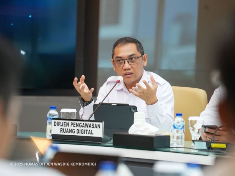 Pemerintah Tangani Jutaan Konten Bermasalah, Pengawasan Ruang Digital Makin Diperkuat
Telah dibaca : 859 Kali.