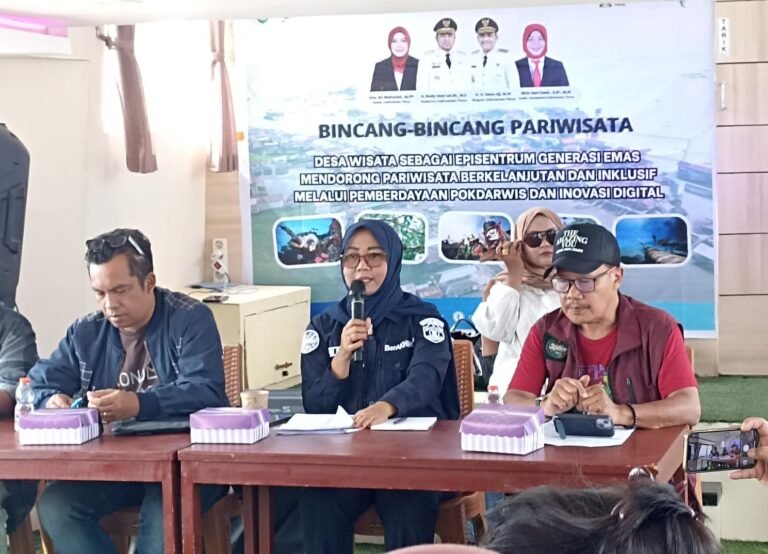 Dispar Kaltim Tetapkan Desa Wisata sebagai Fokus Utama Pengembangan Pariwisata Daerah
Telah dibaca : 641 Kali.