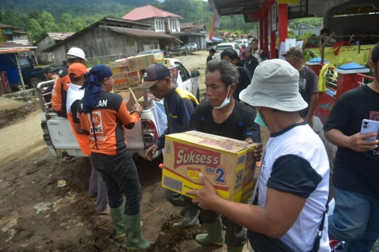 Fraksi PKS DPRD Samarinda Siap Potong Gaji untuk Bantu Korban Bencana Aceh-Sumatera
Telah dibaca : 660 Kali.