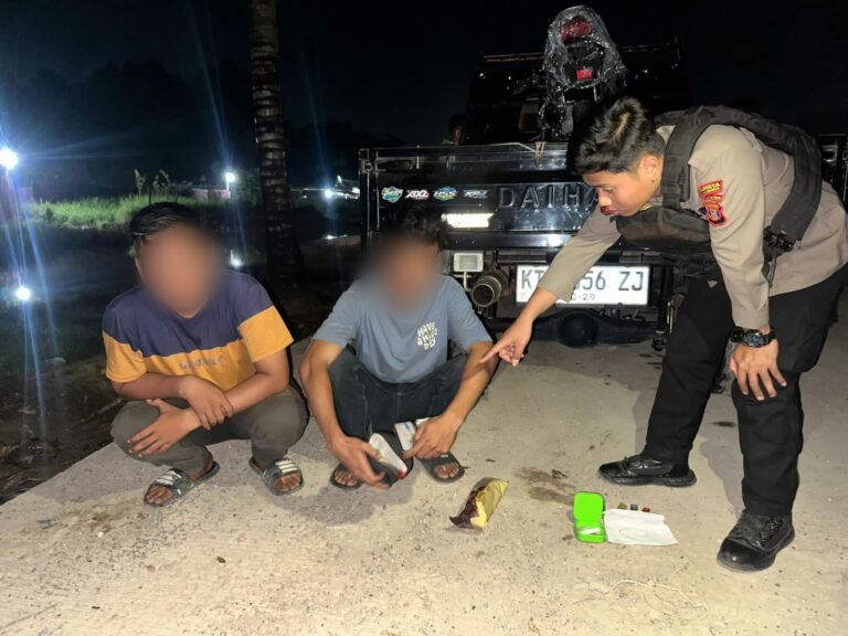 Patroli Sat Samapta Polresta Samarinda Amankan 2 Pria Diduga Pengguna Narkoba di Palaran
Telah dibaca : 647 Kali.