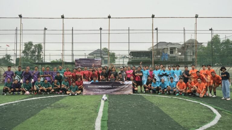 PHI Zona 9 Manfaatkan Mini Soccer untuk Pererat Silaturahmi dengan Insan Pers Kaltim
Telah dibaca : 831 Kali.