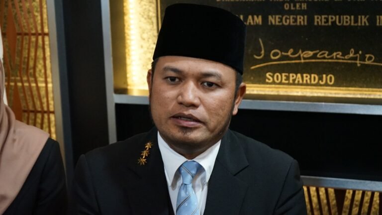 Rudy Mas’ud: Tanah Negara dan Lahan Eks Tambang di Kaltim Terlalu Lama “Tidur”
Telah dibaca : 791 Kali.