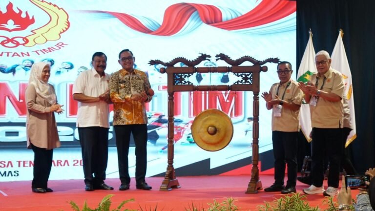 KONI Kaltim Targetkan 3 Besar PON 2028, Rusdiansyah Aras: Kita Harus Bersatu
Telah dibaca : 790 Kali.