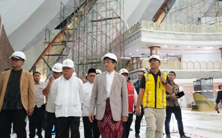 Menag Tinjau Pembangunan Rumah Ibadah di IKN, Masjid Negara Hampir Rampung
Telah dibaca : 636 Kali.