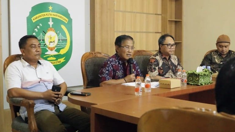 Pastikan MBG Tepat Sasaran, Kecamatan Loa Kulu Konsolidasikan Lintas Sektor
Telah dibaca : 693 Kali.