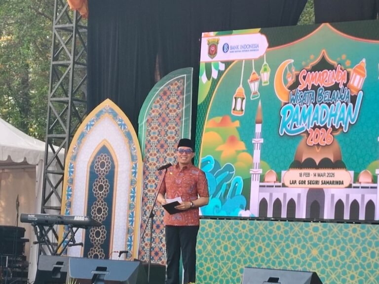 Wisata Belanja 2026 Jadi Momentum Penguatan UMKM dan Transaksi Non-Tunai di Samarinda
Telah dibaca : 630 Kali.