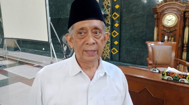 Apakah Boleh Awal Puasa Ikut Pemerintah, Lebaran Ikut Muhammadiyah? Ini Kata Ketua MUI Kaltim
Telah dibaca : 656 Kali.