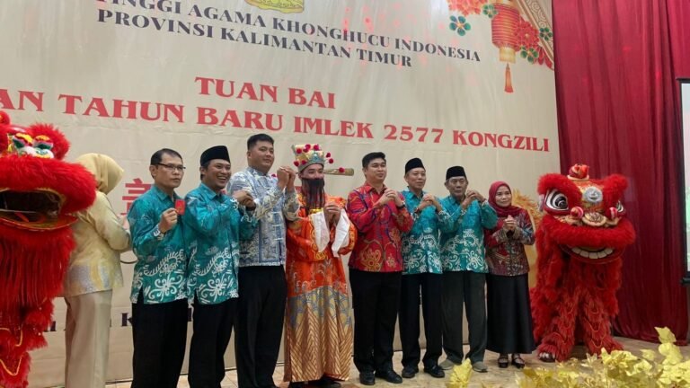 Pemkot Samarinda Tekankan Keadilan sebagai Kunci Atasi Kemiskinan di Momentum Imlek 2577
Telah dibaca : 627 Kali.