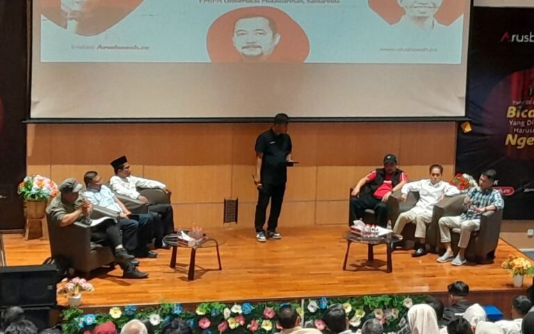 DPRD Soroti Transparansi dan Potensi Politisasi Probebaya di Samarinda
Telah dibaca : 632 Kali.