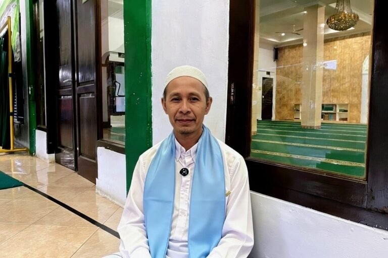 Kisah Junaidi Marbut Masjid Fathul Khair Samarinda, Bahagia Lihat Jemaah Meningkat
Telah dibaca : 638 Kali.