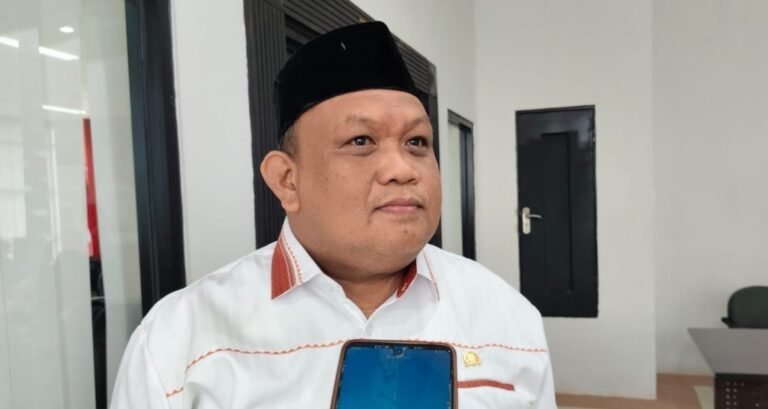 DPRD Kaltim Ingatkan Risiko Fiskal jika Gratispol Naik Status Jadi Perda
Telah dibaca : 634 Kali.