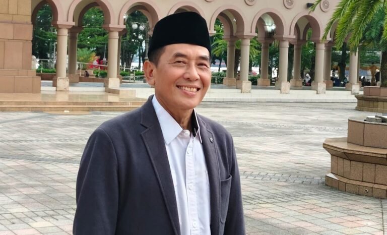 Panitia Matangkan Persiapan Pelantikan DPD Jemaah Dzikir Nurul Wathon Kaltim di IKN
Telah dibaca : 666 Kali.