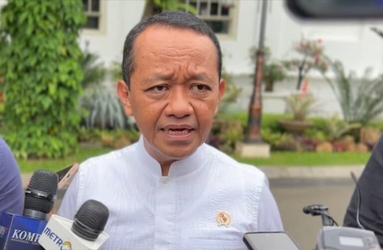 Menteri ESDM Tegaskan Cadangan BBM Nasional Aman
Telah dibaca : 627 Kali.