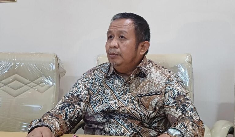 Pemkot Dorong Pemuda Jadi Mitra Kritis, Fasilitasi Ruang Kegiatan di Disporapar
Telah dibaca : 653 Kali.