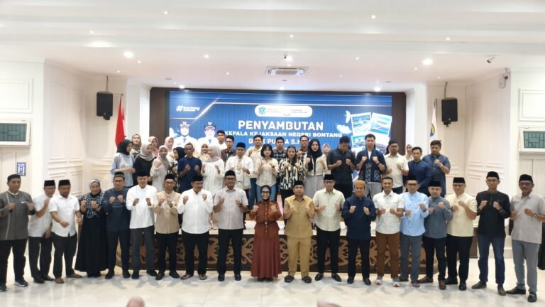 Sambut Kajari Baru, Wali Kota Bontang Tekankan Kolaborasi Penegakan Hukum dan Pembangunan
Telah dibaca : 621 Kali.