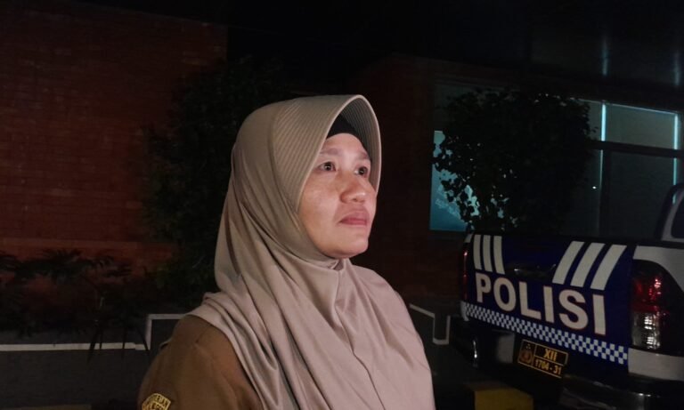 Pemkot Samarinda Tegaskan Land Rover Defender Wali Kota Berstatus Sewa, Tunggu Hasil Review Inspektorat
Telah dibaca : 637 Kali.