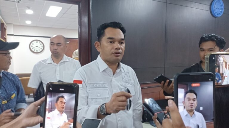 DPRD Kaltim Siapkan Perda Baru Pengelolaan Sungai Mahakam, Target Peningkatan PAD
Telah dibaca : 641 Kali.