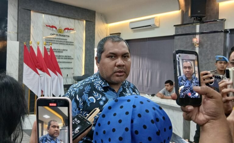 Direktorat Reserse Narkoba Polda Kaltim, Tangkap Dua Pengedar Sabu Beromset Ratusan Juta per Hari
Telah dibaca : 625 Kali.