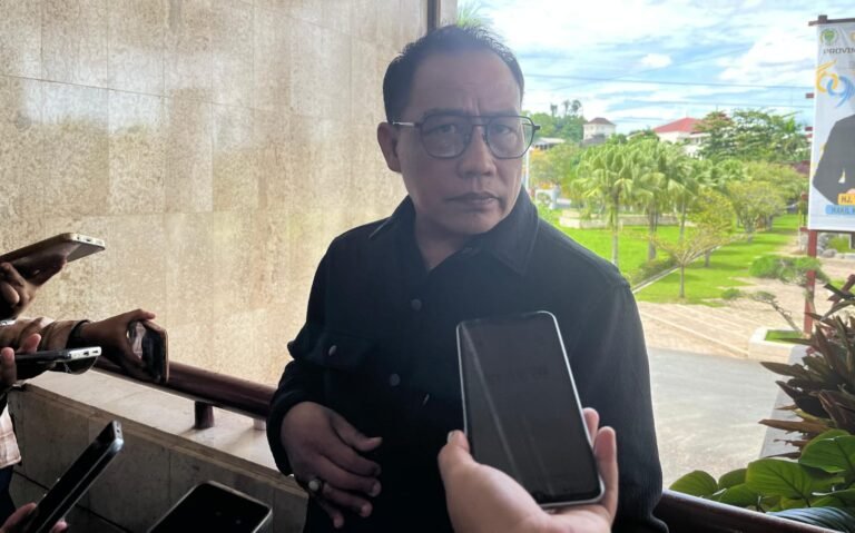 Sebelum Gelar Hak Angket Fraksi Golkar DPRD Usul Konsultasi ke Kemendagri
Telah dibaca : 641 Kali.